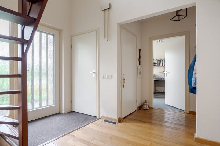 Photo 31 of Oosteinde 31