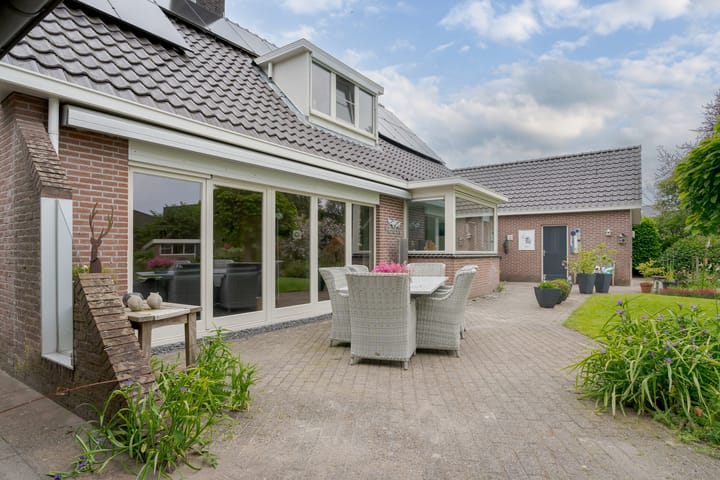 Photo 55 of Oosteinde 31