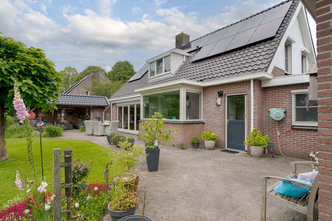 Photo 56 of Oosteinde 31