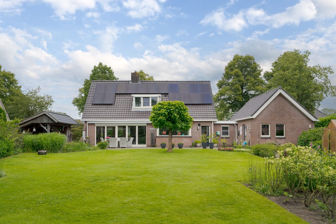 Photo 1 of Oosteinde 31