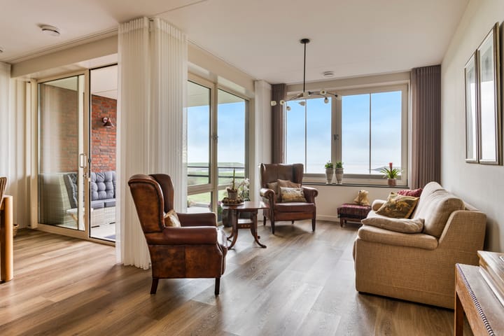 Photo 6 of Ravenstein 67