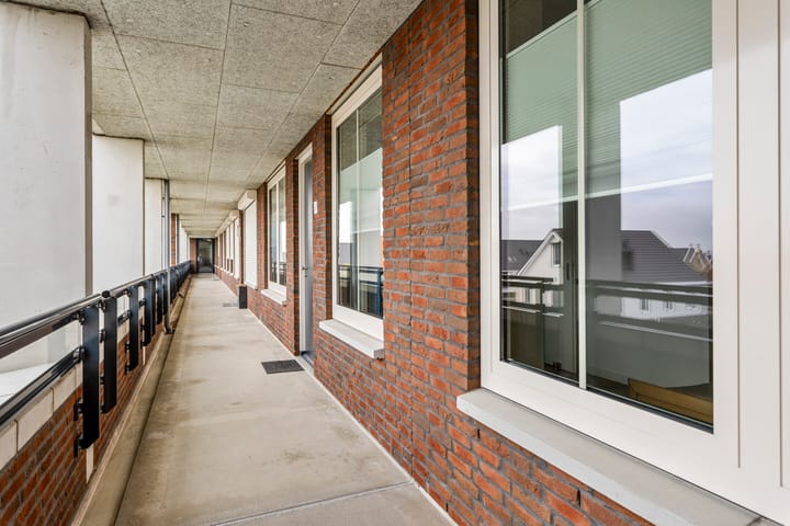 Photo 20 of Ravenstein 67