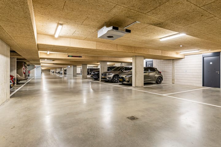 Photo 23 of Ravenstein 67