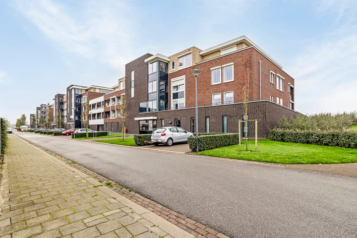 Photo 24 of Ravenstein 67