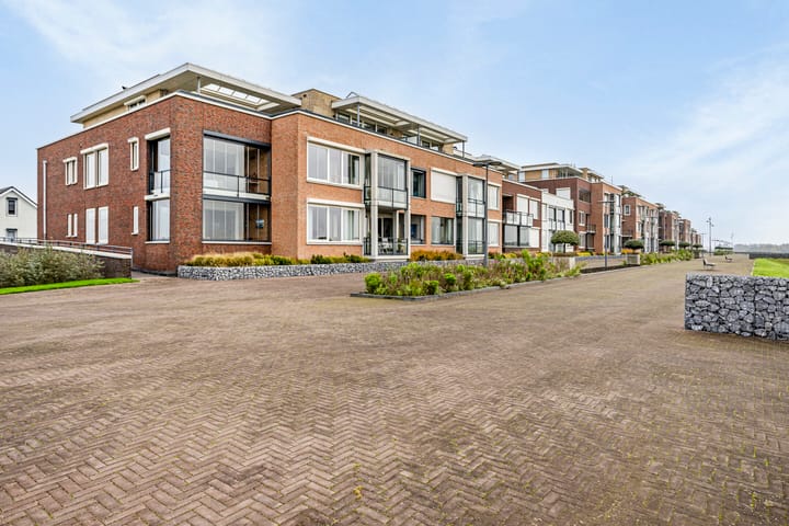 Photo 25 of Ravenstein 67