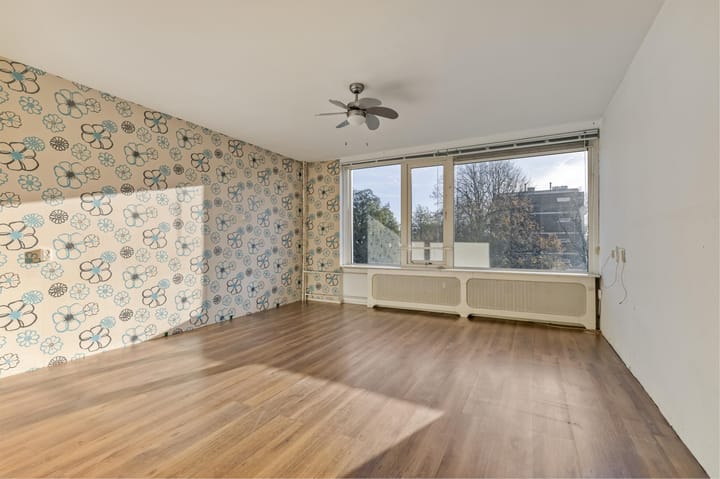 Foto 11 van Burgemeester Caan van Necklaan 194