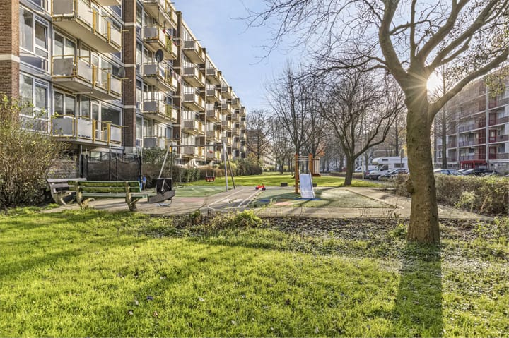 Foto 23 van Burgemeester Caan van Necklaan 194