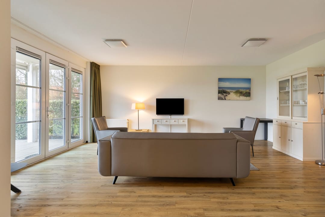 Foto 13 van Charley Tooropstraat 80