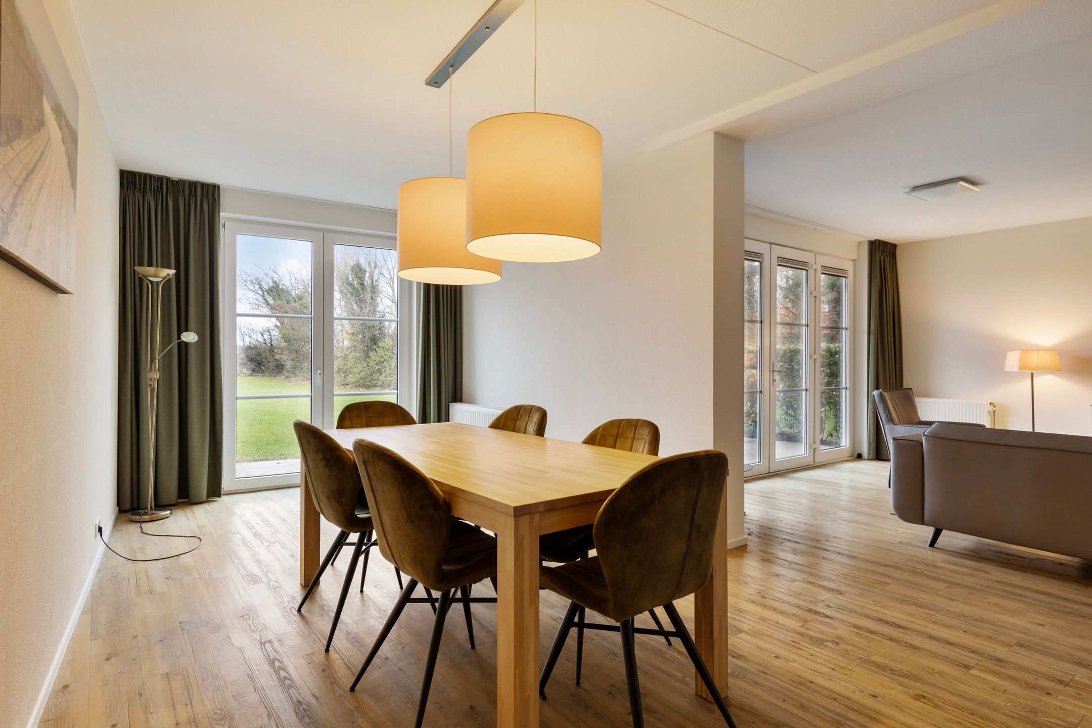 Foto 15 van Charley Tooropstraat 80