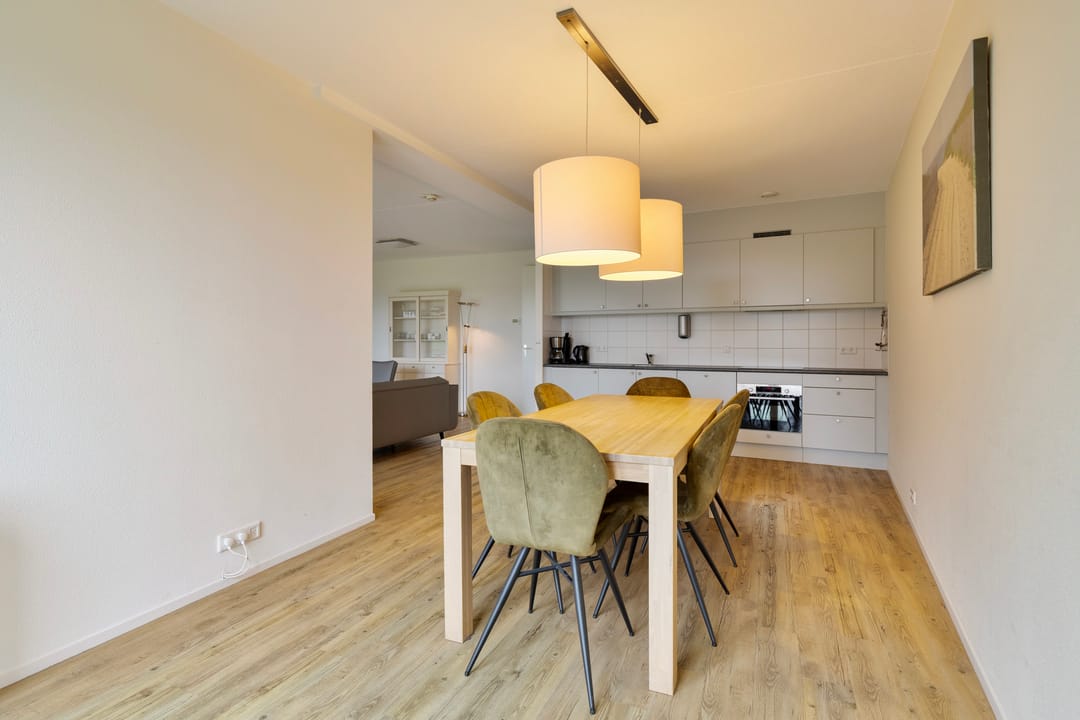 Foto 16 van Charley Tooropstraat 80