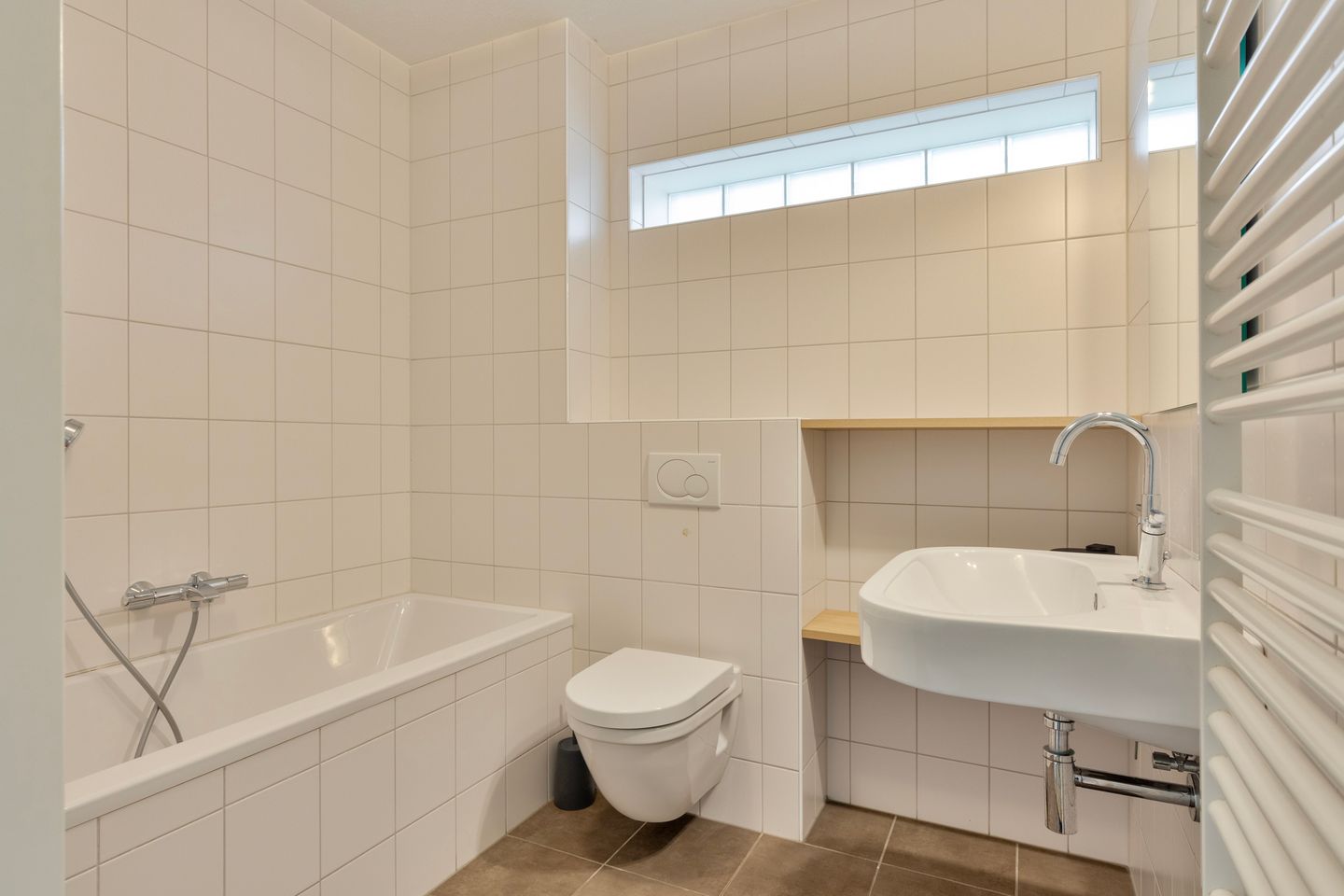 Foto 20 van Charley Tooropstraat 80