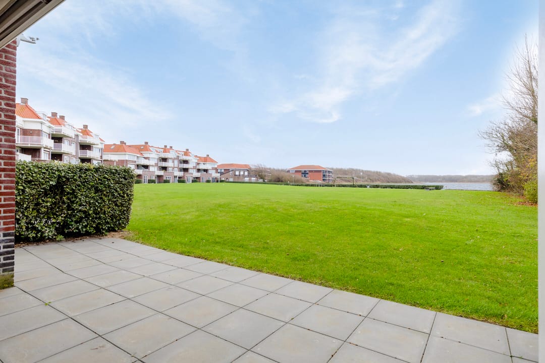 Foto 26 van Charley Tooropstraat 80