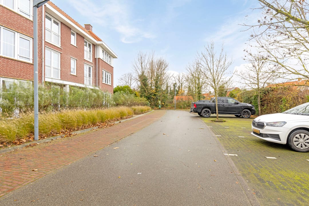 Foto 31 van Charley Tooropstraat 80