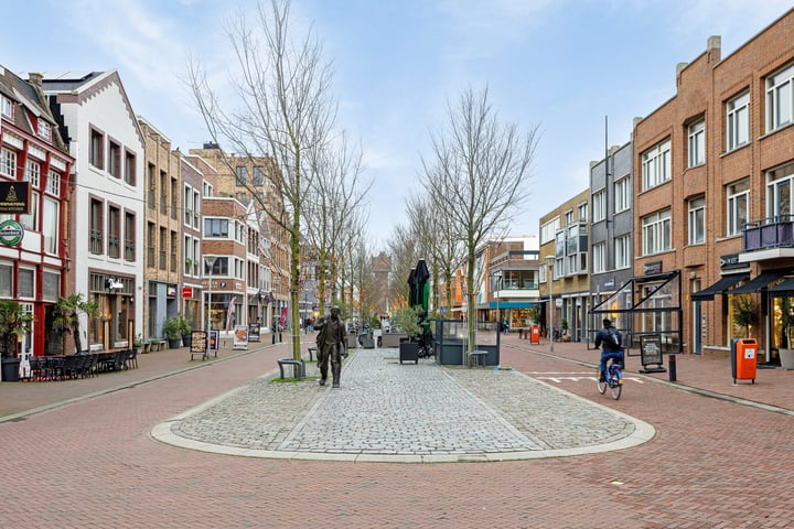 Bekijk foto 30 van Diaconiestraat 41