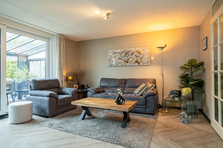 Foto 8 van Avondroodvlinder 76