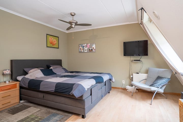 Foto 13 van Avondroodvlinder 76