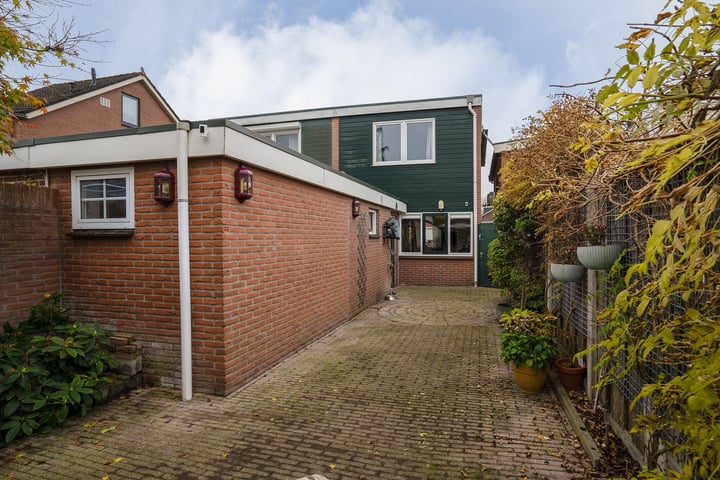 View photo 23 of Veldstraat 42