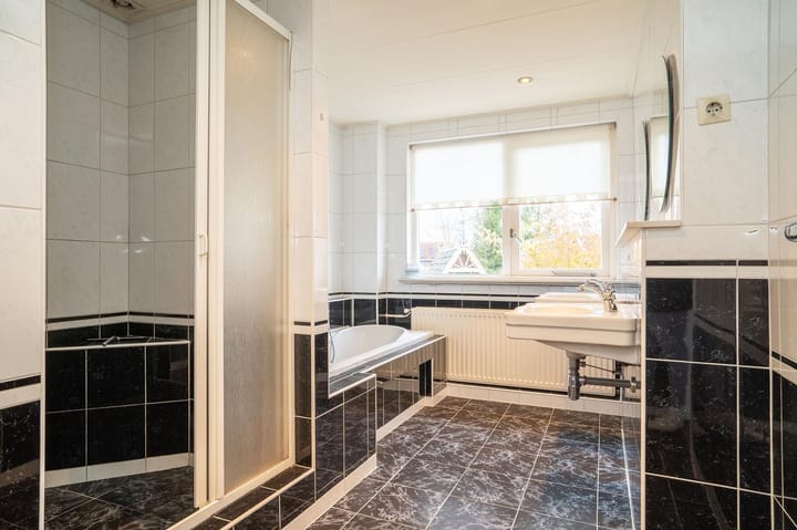 Foto 17 van Schipholtstraat 160