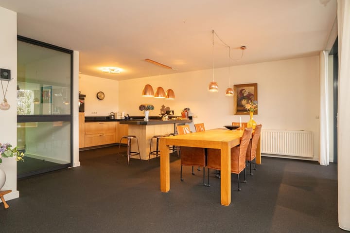 Foto 9 van Dr. Benthemstraat 105