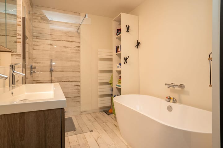 Foto 15 van Dr. Benthemstraat 105