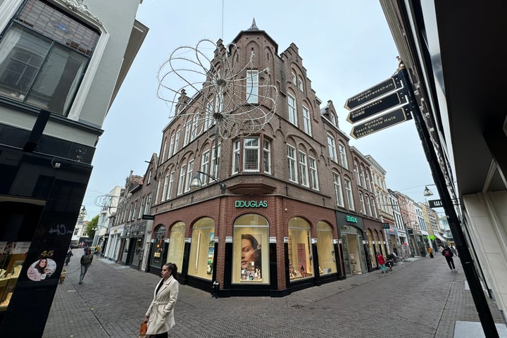 Bekijk foto 1 van Broederenstraat 2