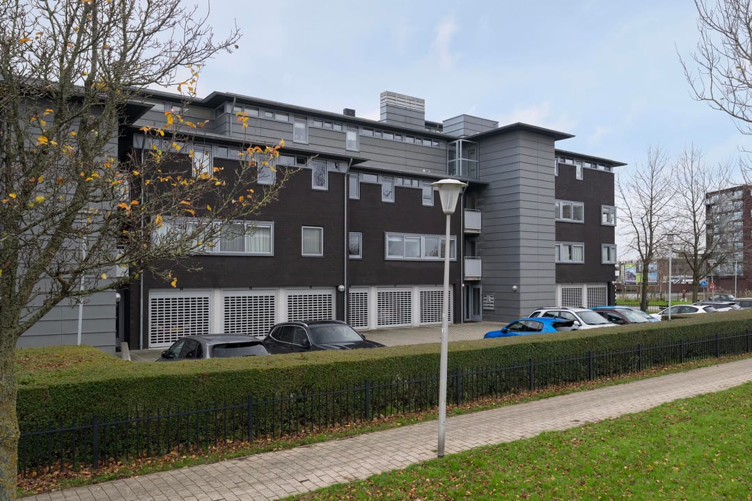 Photo 1 of Parkstraat 14