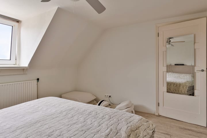 Foto 15 van Grensweg 25