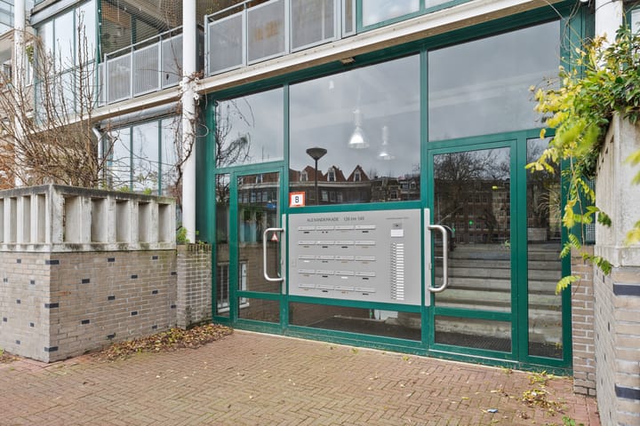 Foto 32 van Alexanderkade 129