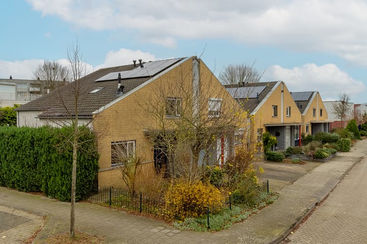 Photo 1 of Mr. Jacob Anton Schorerstraat 42