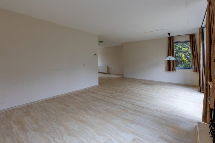 Photo 9 of Mr. Jacob Anton Schorerstraat 42