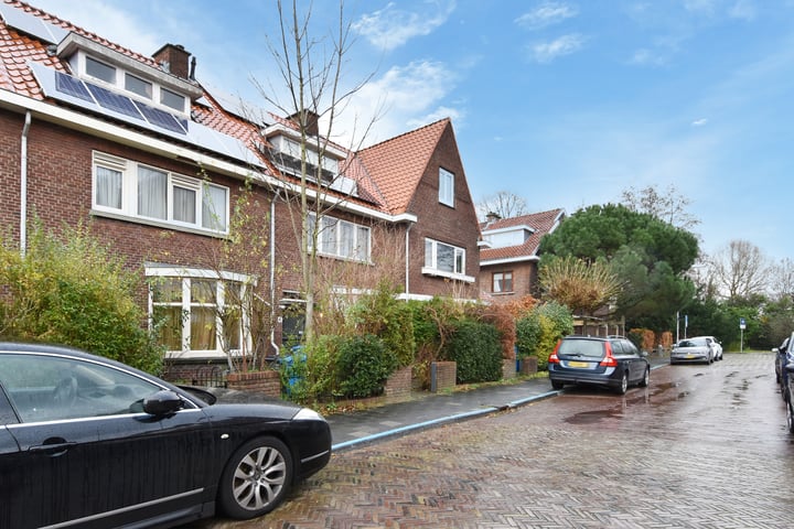 View photo 3 of van Lugtenburgstraat 6