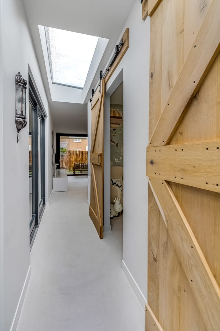 Photo 26 of Claustrum 24