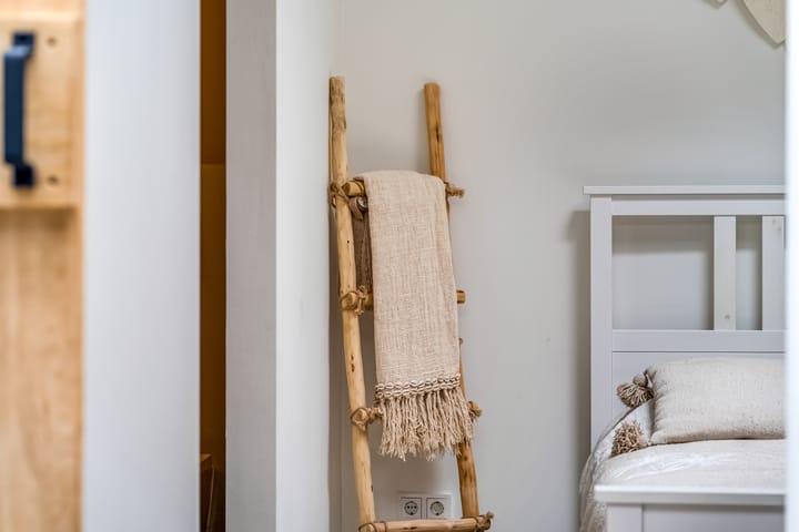 Photo 28 of Claustrum 24