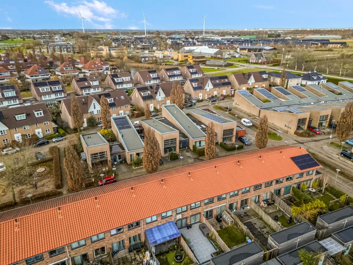 Photo 49 of Claustrum 24