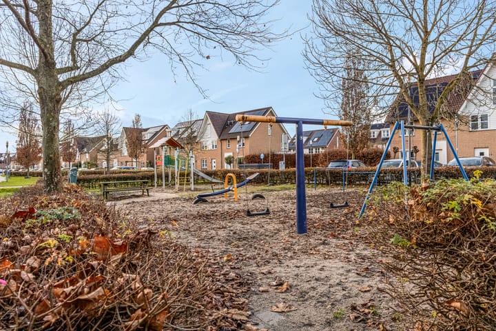 Photo 58 of Claustrum 24