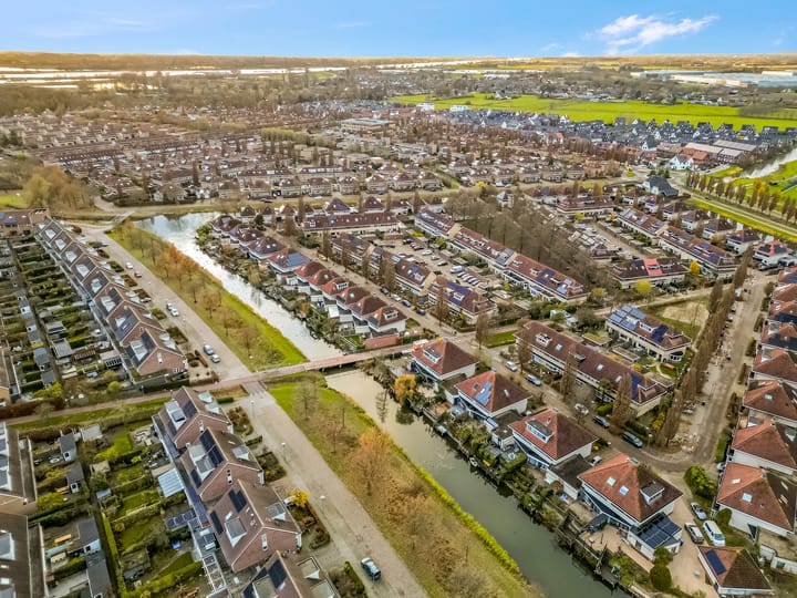 Photo 60 of Claustrum 24