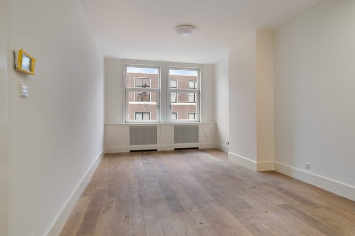 Foto 1 van 1e De Riemerstraat 17