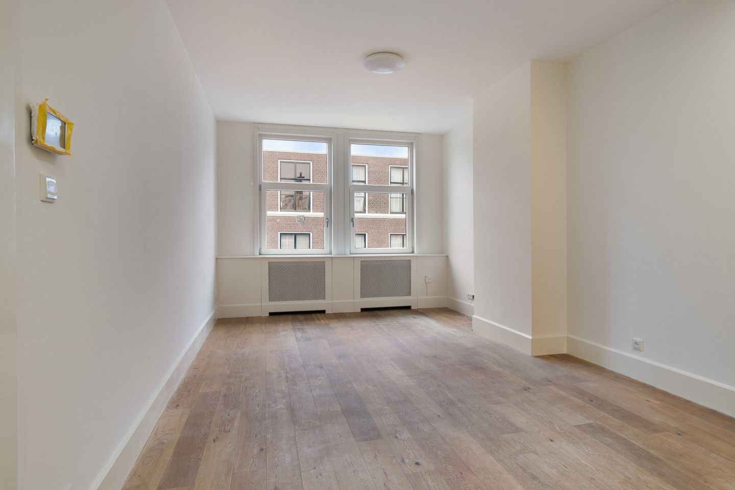 Foto 1 van 1e De Riemerstraat 17