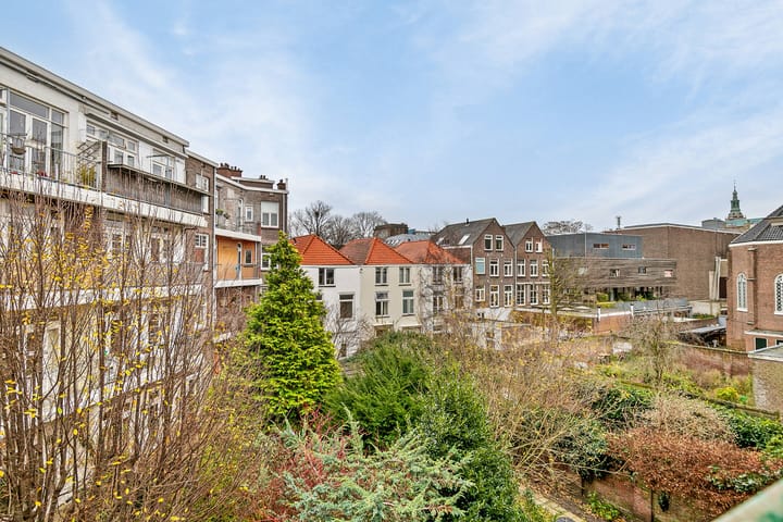 Foto 24 van 1e De Riemerstraat 17