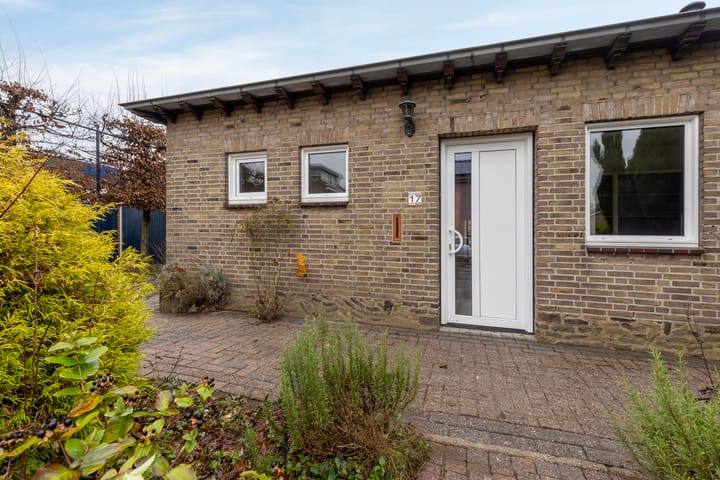 Foto 6 van Dr. Poelsstraat 17