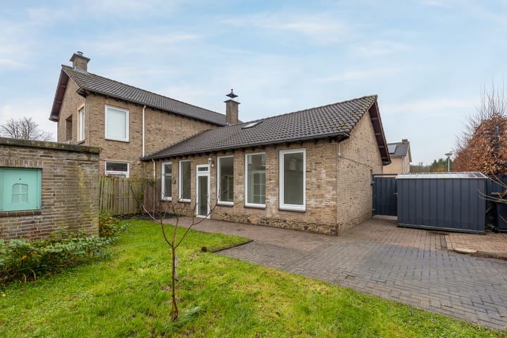 Foto 25 van Dr. Poelsstraat 17