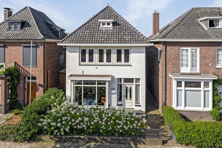 View photo 5 of Brinkstraat 210