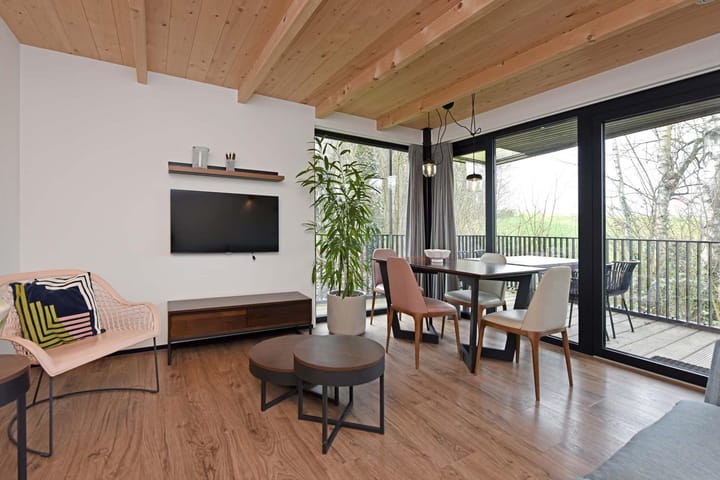 Photo 5 of Euverem 52-25