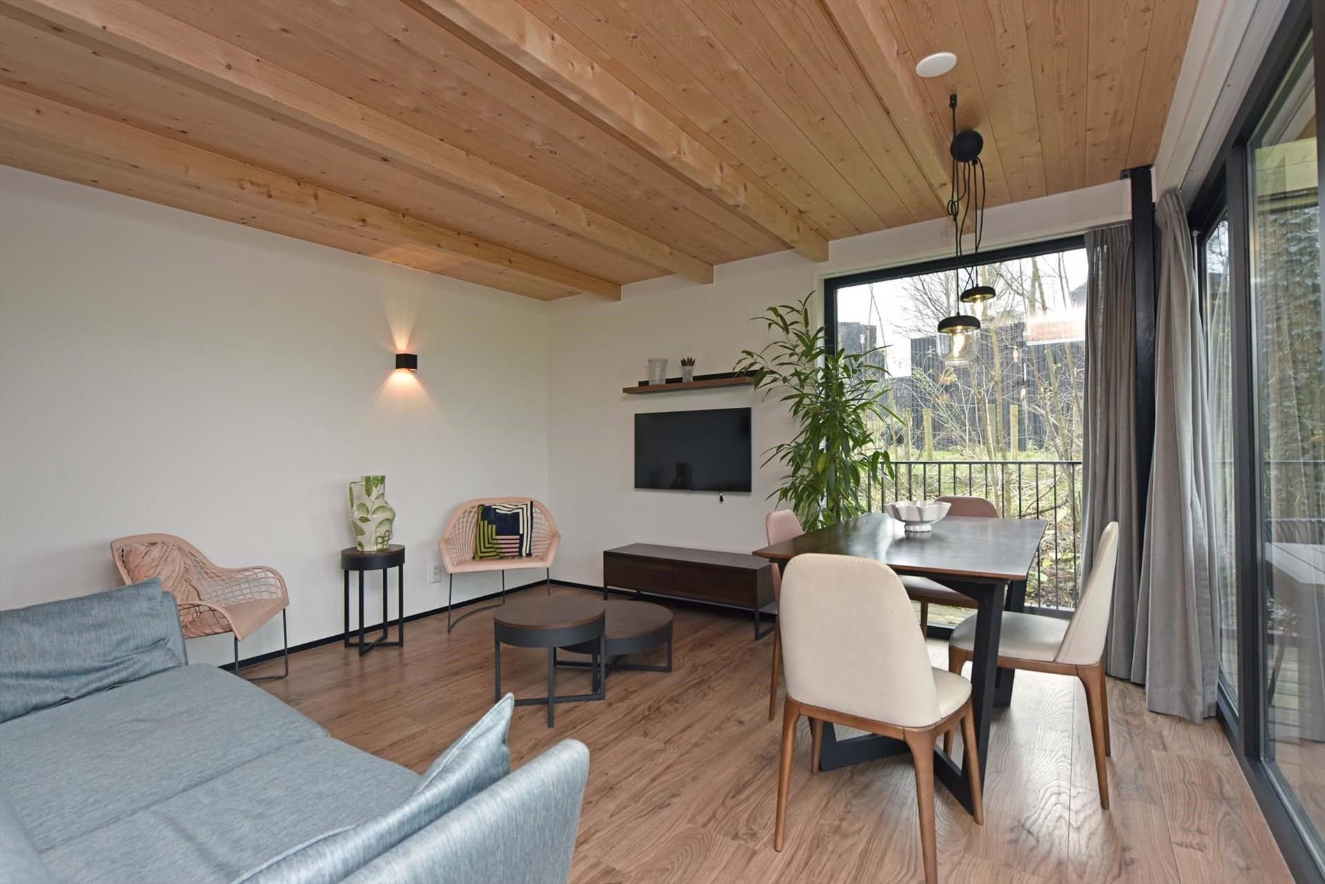 Photo 6 of Euverem 52-25