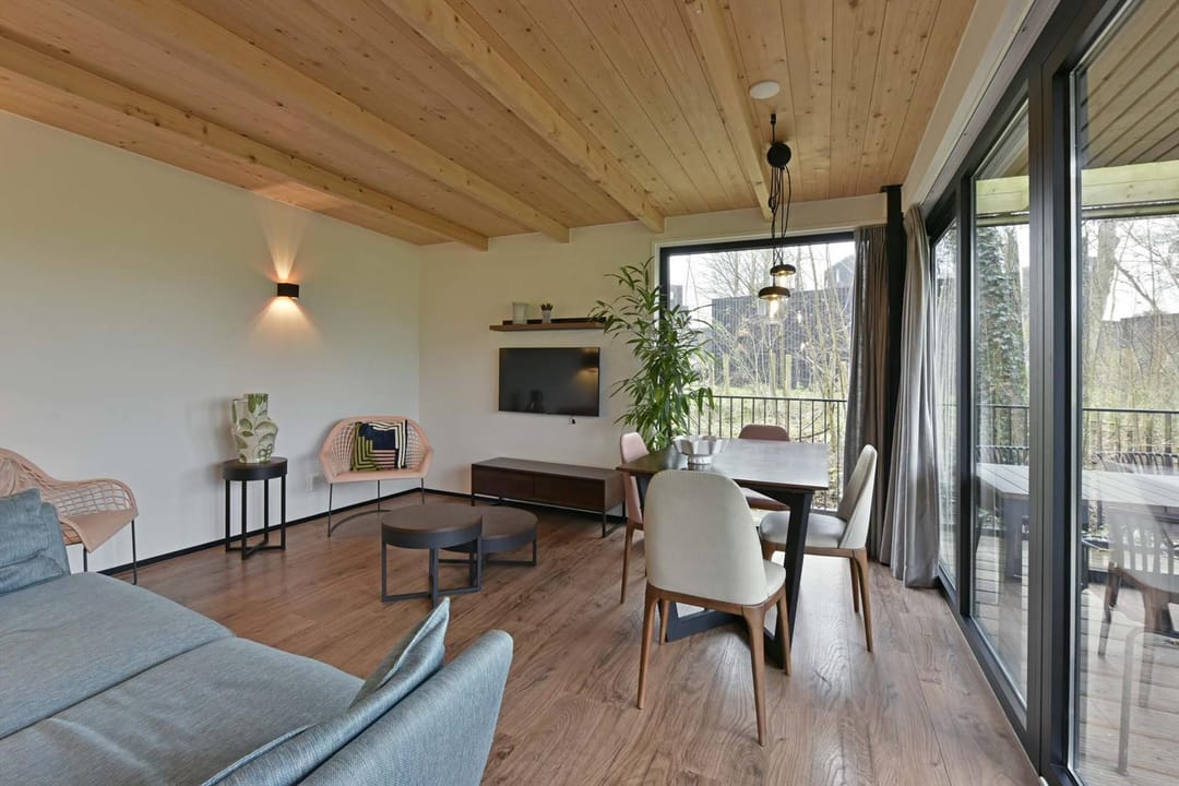 Photo 8 of Euverem 52-25