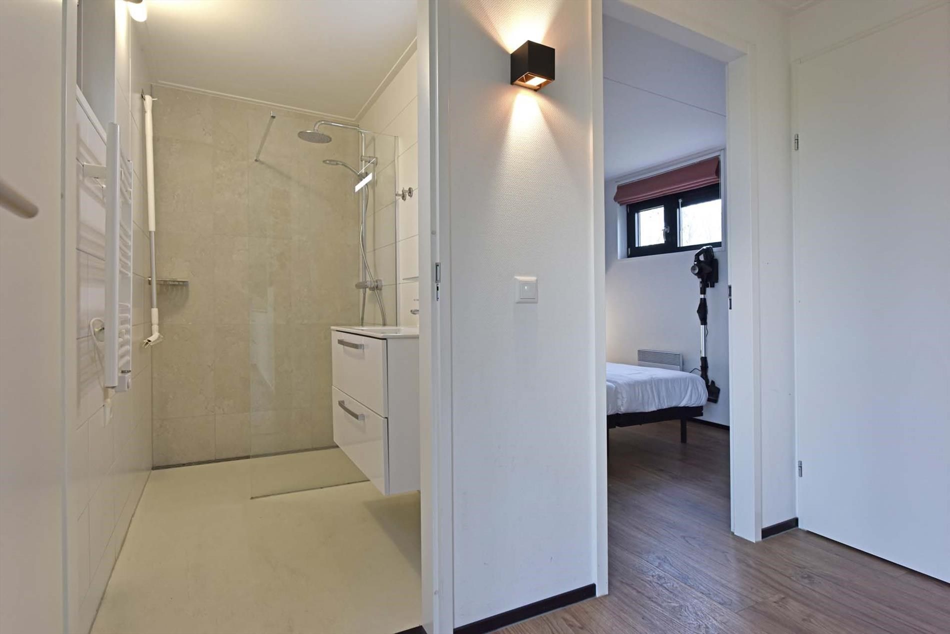 Photo 18 of Euverem 52-25