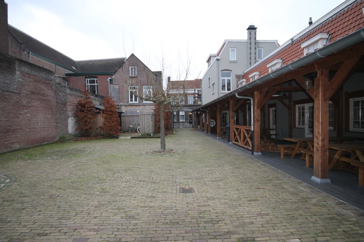 Bekijk foto 22 van Raadhuisstraat 59