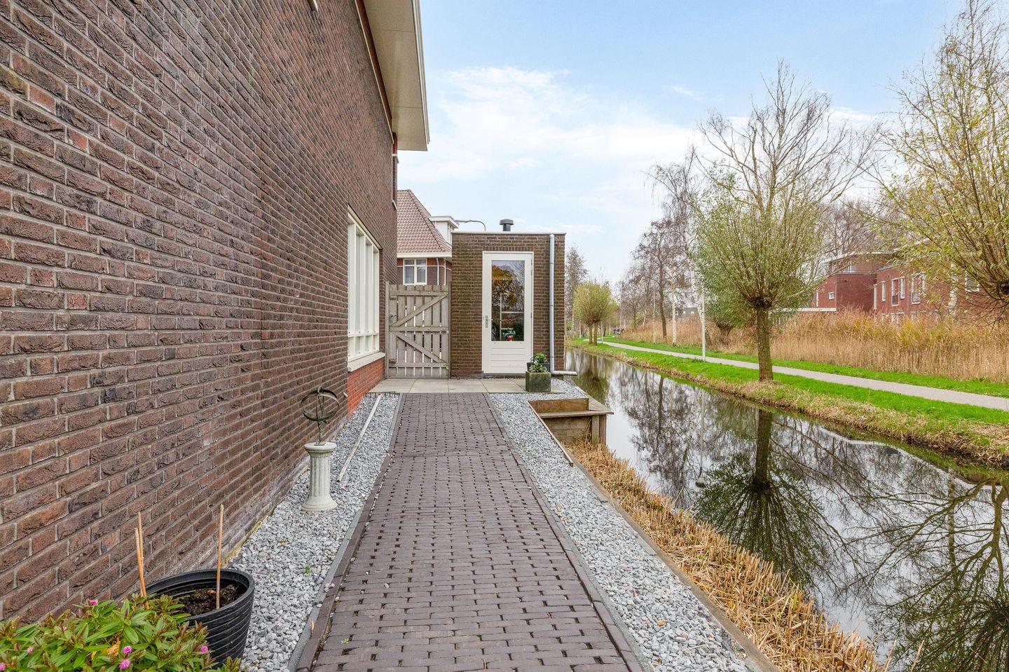 Foto 25 van Doggersbanklaan 28