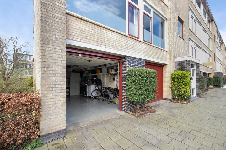 Bekijk foto van Van Anrooystraat 141