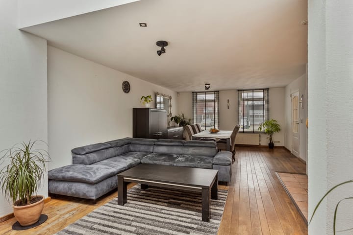 Foto 8 van Instraat 10